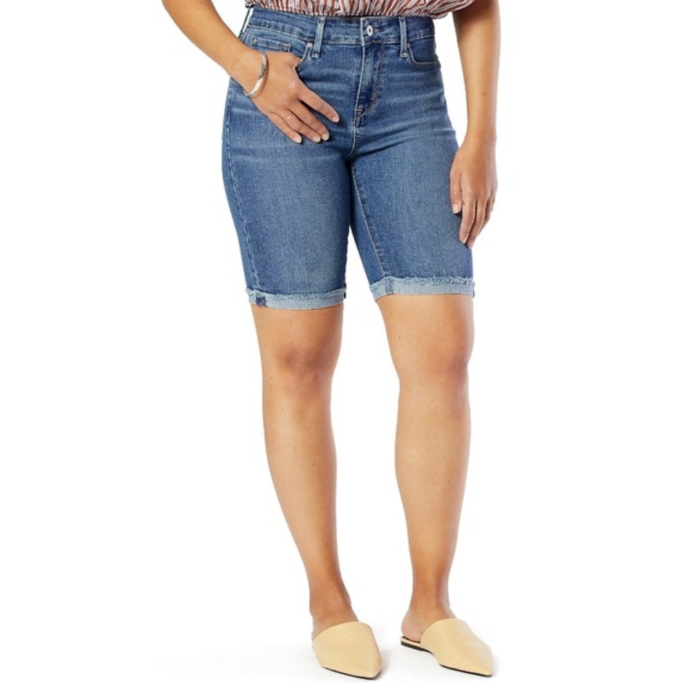 Signature by Levi Strauss Mid Rise Blue Bermuda Shorts 10 W30